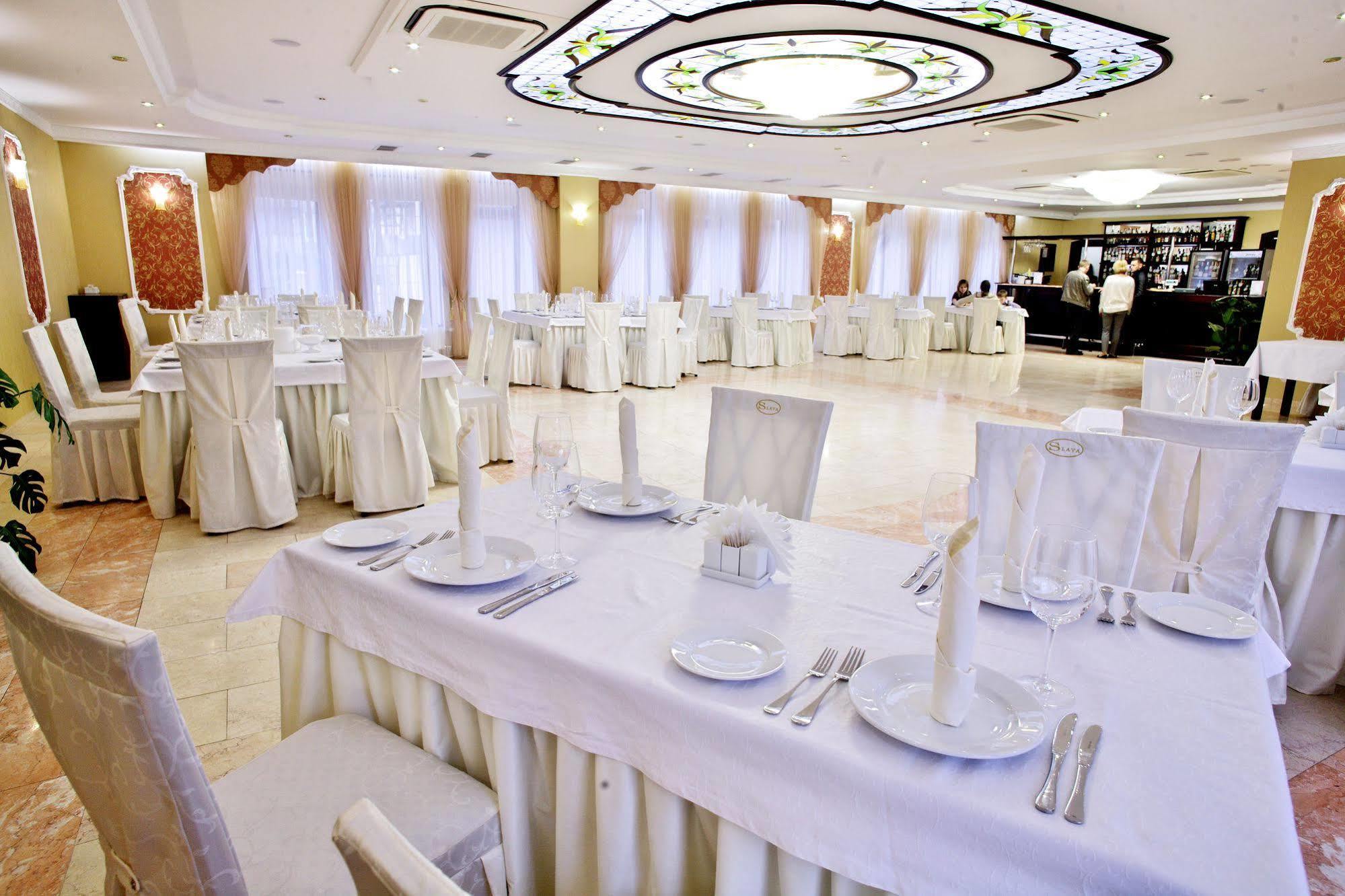 Slava Hotel Zaporizhia Exteriér fotografie
